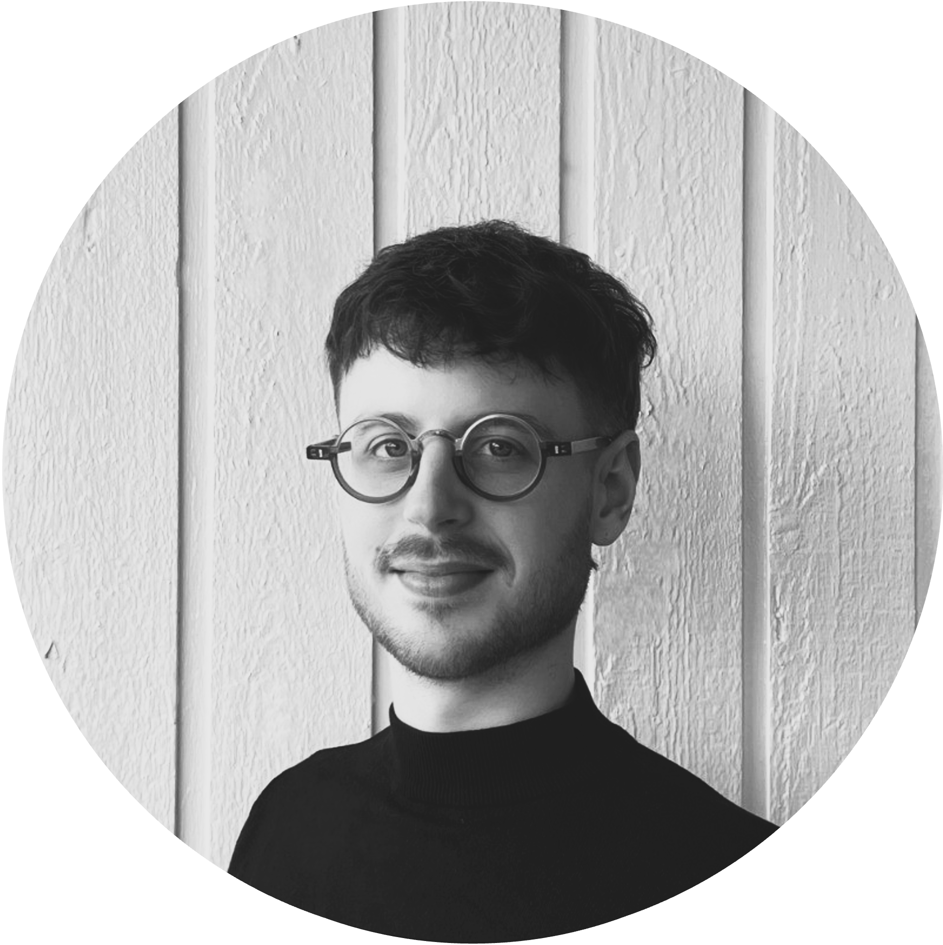Attila Tonács (AI Content Marketer)